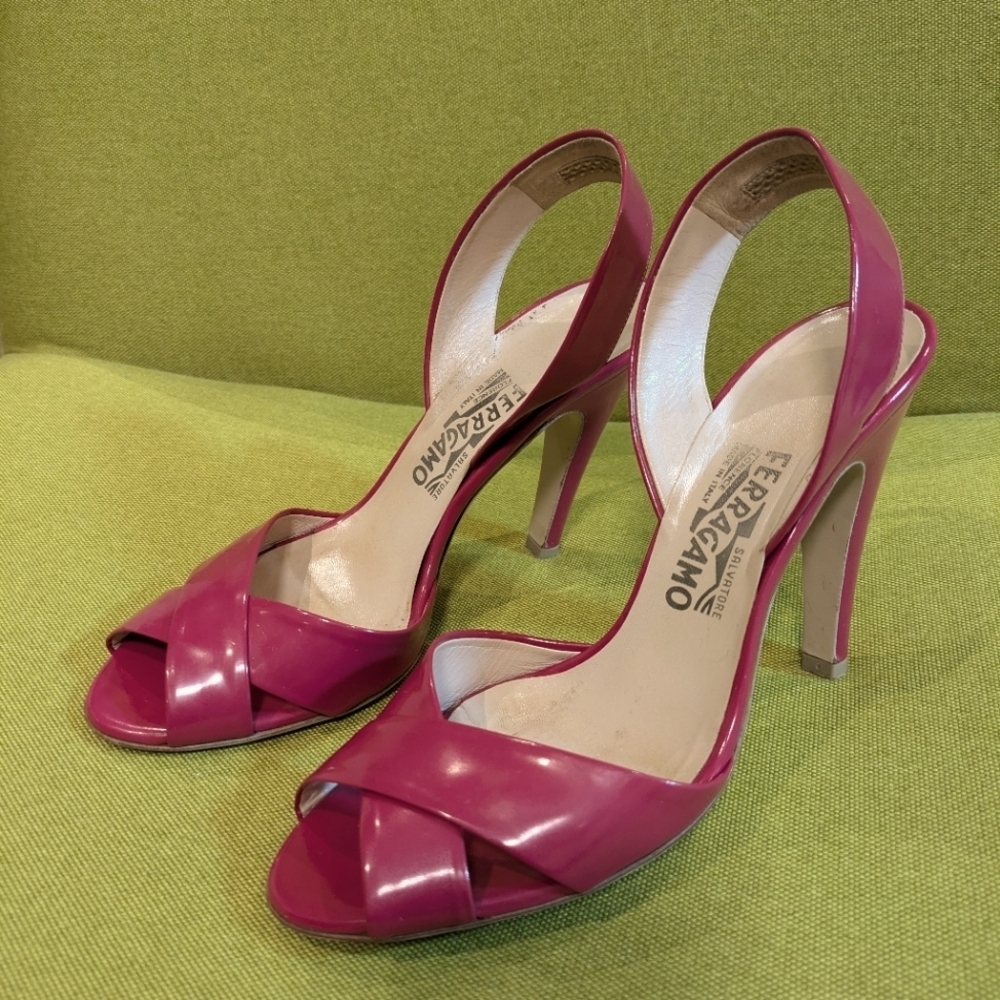Salvatore Ferragamo Fuchsia Patent Leather Slingback Heels Size 9B Pink Designer